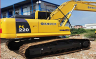  Komatsu PC220-8